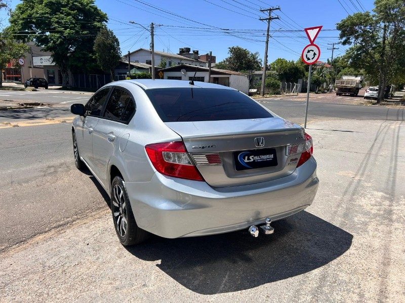 HONDA CIVIC SEDAN LXR 2.0 FLEXONE 16V AUT. 4P 2014/2014 LS MULTIMARCAS VENÂNCIO AIRES / Carros no Vale HONDA CIVIC SEDAN LXR 2.0 FLEXONE 16V AUT. 4P 2014/2014 LS MULTIMARCAS VENÂNCIO AIRES / Carros no Vale