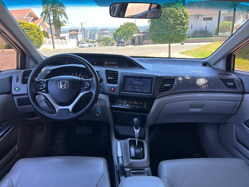 HONDA CIVIC SEDAN LXR 2.0 FLEXONE 16V AUT. 4P 2014/2014 LS MULTIMARCAS VENÂNCIO AIRES / Carros no Vale HONDA CIVIC SEDAN LXR 2.0 FLEXONE 16V AUT. 4P 2014/2014 LS MULTIMARCAS VENÂNCIO AIRES / Carros no Vale