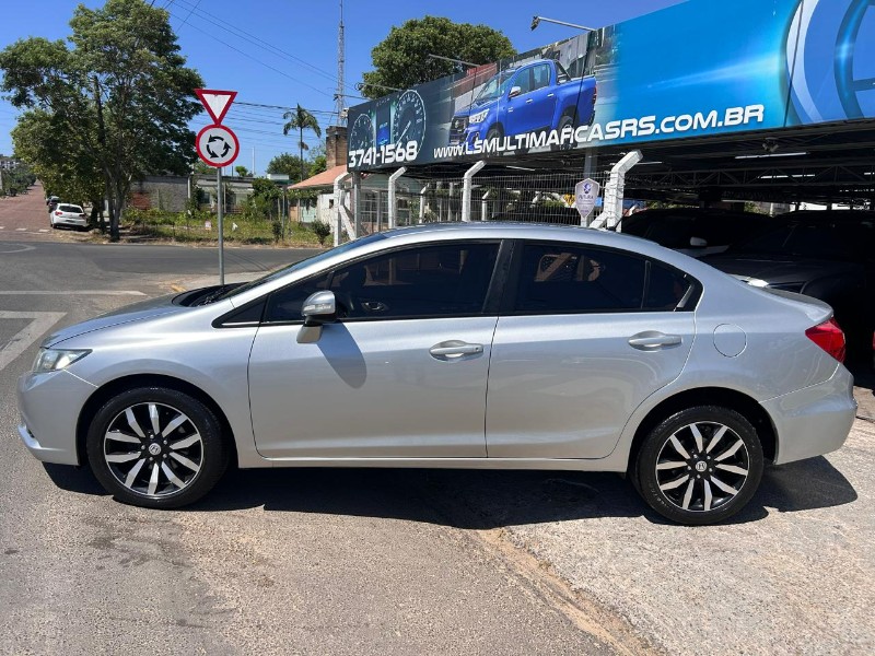 HONDA CIVIC SEDAN LXR 2.0 FLEXONE 16V AUT. 4P 2014/2014 LS MULTIMARCAS VENÂNCIO AIRES / Carros no Vale HONDA CIVIC SEDAN LXR 2.0 FLEXONE 16V AUT. 4P 2014/2014 LS MULTIMARCAS VENÂNCIO AIRES / Carros no Vale