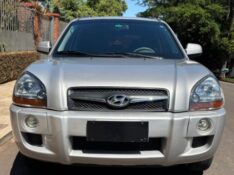 HYUNDAI TUCSON 2.0 2010/2010 STOPCAR MULTIMARCAS ESTRELA / Carros no Vale