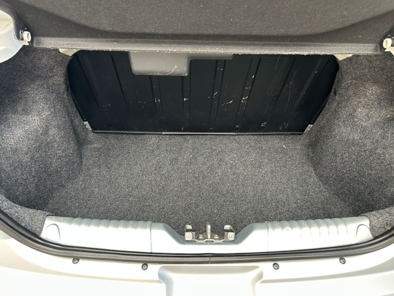 VOLKSWAGEN GOL 1.0 MPI 2022/2023 LAVENDA VEÍCULOS ARROIO DO MEIO / Carros no Vale