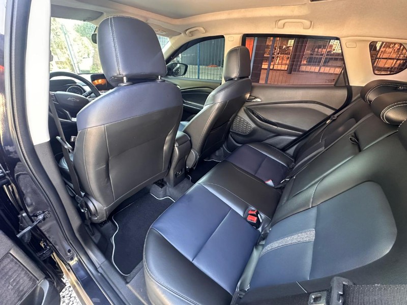 CHEVROLET TRACKER 1.2 TURBO FLEX AUTOMÁTICO 2020/2021 MENEGHINI VEÍCULOS ARROIO DO MEIO / Carros no Vale