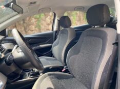 CHEVROLET PRISMA LT 1.0 2013/2014 ESTAÇÃO DO CARRO ESTRELA / Carros no Vale