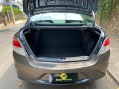 CHEVROLET PRISMA LT 1.0 2013/2014 ESTAÇÃO DO CARRO ESTRELA / Carros no Vale