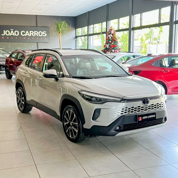 TOYOTA COROLLA CROSS XRE 2025/2025 JOÃO CARROS MULTIMARCAS GUAPORÉ / Carros no Vale