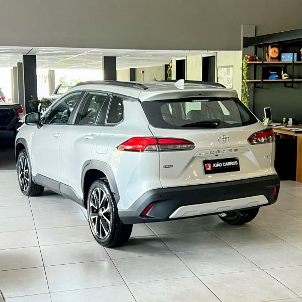 TOYOTA COROLLA CROSS XRE 2025/2025 JOÃO CARROS MULTIMARCAS GUAPORÉ / Carros no Vale