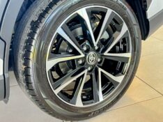 TOYOTA COROLLA CROSS XRE 2025/2025 JOÃO CARROS MULTIMARCAS GUAPORÉ / Carros no Vale