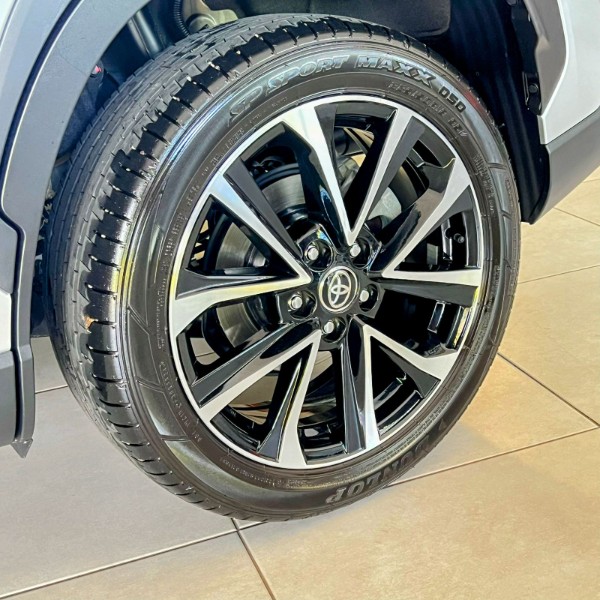 TOYOTA COROLLA CROSS XRE 2025/2025 JOÃO CARROS MULTIMARCAS GUAPORÉ / Carros no Vale