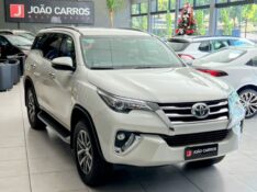 TOYOTA HILUX SW4 2.8 SRX 4X4 16V 2020/2020 JOÃO CARROS MULTIMARCAS GUAPORÉ / Carros no Vale