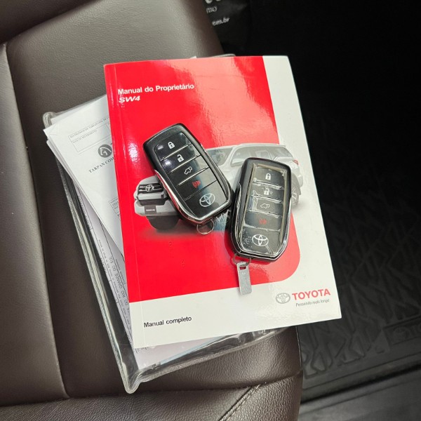 TOYOTA HILUX SW4 2.8 SRX 4X4 16V 2020/2020 JOÃO CARROS MULTIMARCAS GUAPORÉ / Carros no Vale