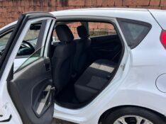 FORD FIESTA 1.5 16V FLEX MEC. 5P 2014/2014 LS MULTIMARCAS VENÂNCIO AIRES / Carros no Vale