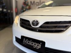 TOYOTA COROLLA 2.0 XEI 16V FLEX 4P AUTOMÁTICO 2013/2014 MALAGGI VEÍCULOS ENCANTADO / Carros no Vale