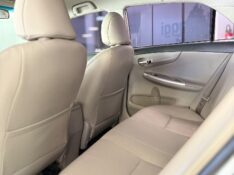 TOYOTA COROLLA 2.0 XEI 16V FLEX 4P AUTOMÁTICO 2013/2014 MALAGGI VEÍCULOS ENCANTADO / Carros no Vale