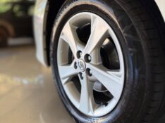 TOYOTA COROLLA 2.0 XEI 16V FLEX 4P AUTOMÁTICO 2013/2014 MALAGGI VEÍCULOS ENCANTADO / Carros no Vale