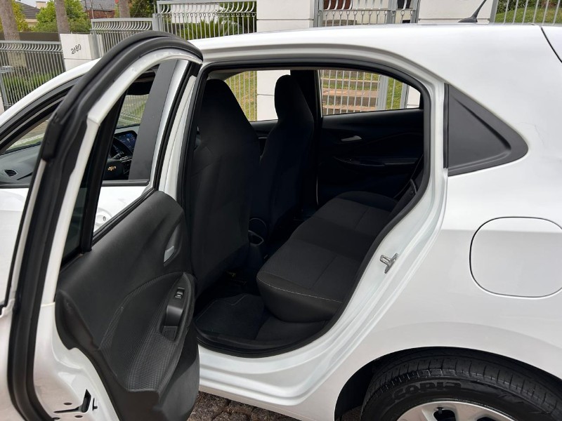 CHEVROLET ONIX HATCH 1.0 12V MEC. 2023/2023 LS MULTIMARCAS VENÂNCIO AIRES / Carros no Vale