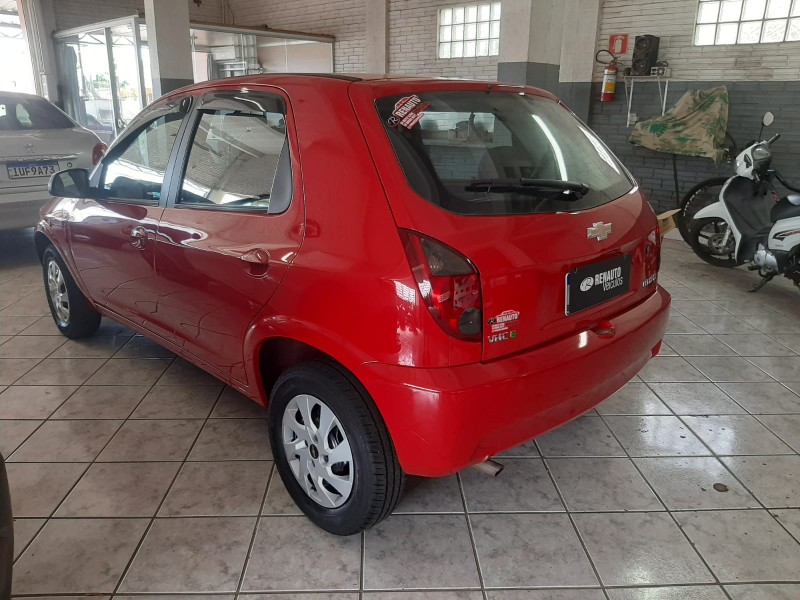 CHEVROLET CELTA 1.0 LT /2014 RENAUTO VEÍCULOS LAJEADO / Carros no Vale