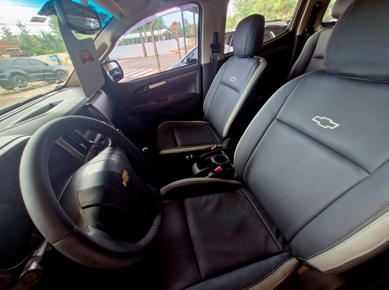 CHEVROLET S10 2.5 ADVANTAGE 4X2 CD 16V FLEX 4P MANUAL 2017/2017 CRUZEIRO MULTIMARCAS CRUZEIRO DO SUL / Carros no Vale