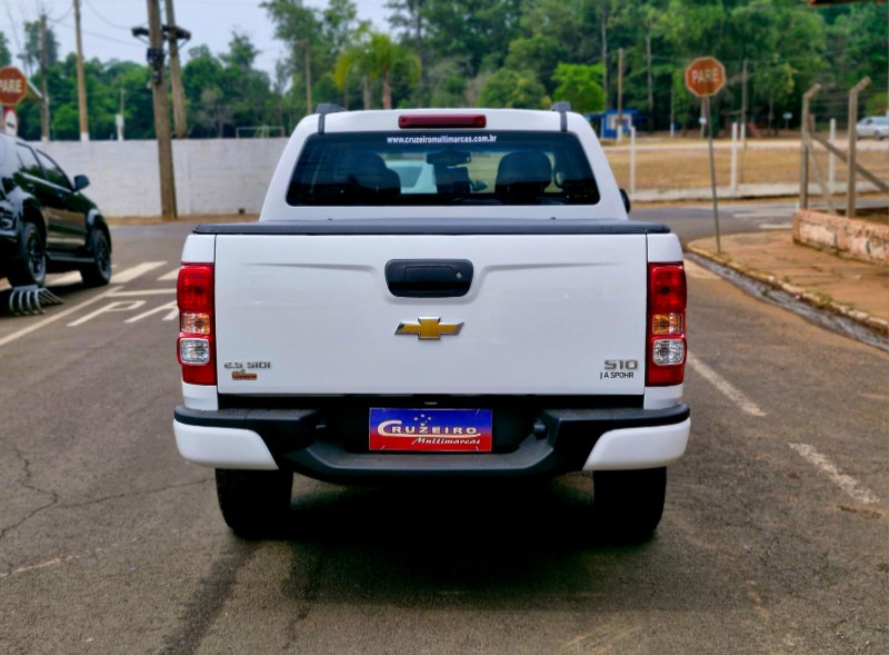 CHEVROLET S10 2.5 ADVANTAGE 4X2 CD 16V FLEX 4P MANUAL 2017/2017 CRUZEIRO MULTIMARCAS CRUZEIRO DO SUL / Carros no Vale