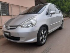 HONDA FIT 1.4 LXL /2007 RENAUTO VEÍCULOS LAJEADO / Carros no Vale