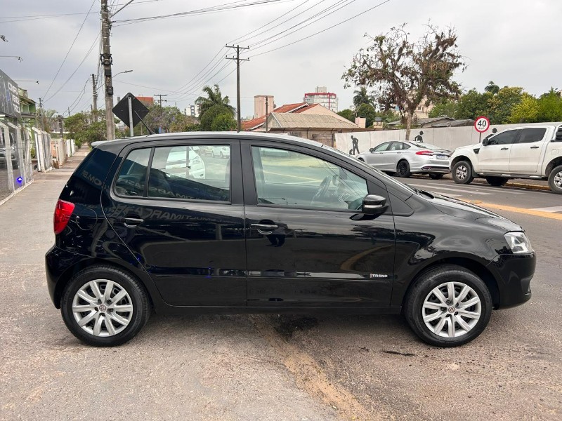 VOLKSWAGEN FOX 1.0 MI TOTAL FLEX 8V 5P 2013/2013 LS MULTIMARCAS VENÂNCIO AIRES / Carros no Vale