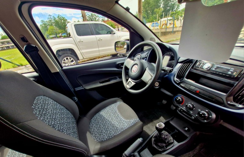 FIAT UNO 1.0 ATTRACTIVE 8V 2021/2021 CRUZEIRO MULTIMARCAS CRUZEIRO DO SUL / Carros no Vale