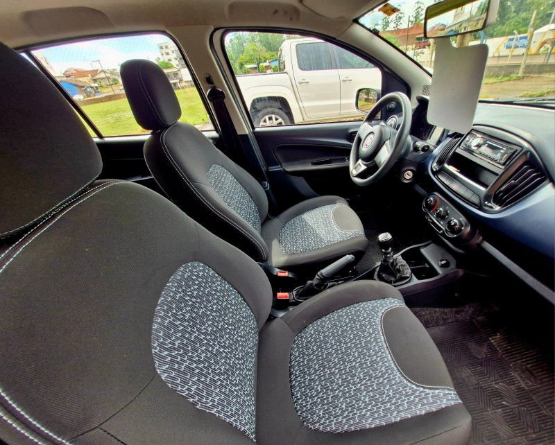 FIAT UNO 1.0 ATTRACTIVE 8V 2021/2021 CRUZEIRO MULTIMARCAS CRUZEIRO DO SUL / Carros no Vale