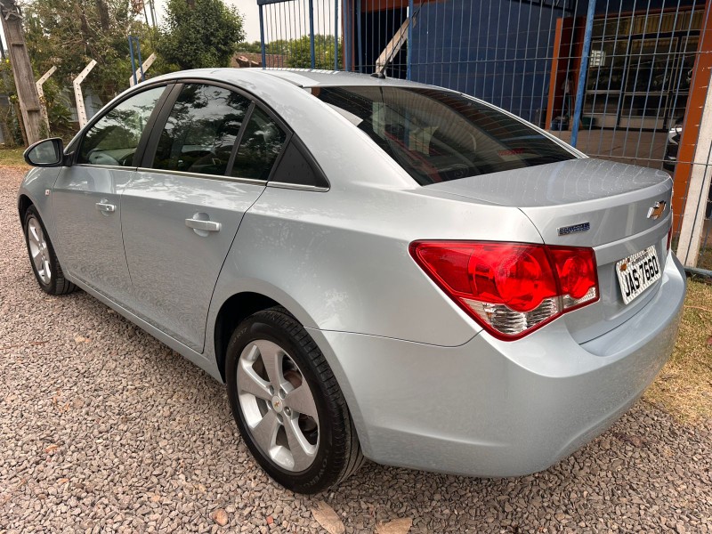 CHEVROLET CRUZE LT 1.8 /2012 MENEGHINI VEÍCULOS ARROIO DO MEIO / Carros no Vale CHEVROLET CRUZE LT 1.8 /2012 MENEGHINI VEÍCULOS ARROIO DO MEIO / Carros no Vale