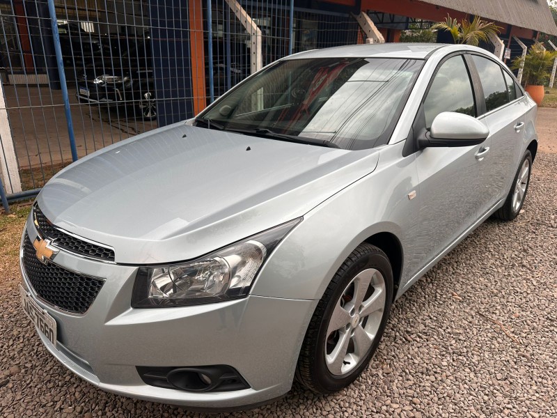 CHEVROLET CRUZE LT 1.8 /2012 MENEGHINI VEÍCULOS ARROIO DO MEIO / Carros no Vale CHEVROLET CRUZE LT 1.8 /2012 MENEGHINI VEÍCULOS ARROIO DO MEIO / Carros no Vale
