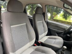 CHEVROLET CELTA LT 1.0 2014/2015 ESTAÇÃO DO CARRO ESTRELA / Carros no Vale