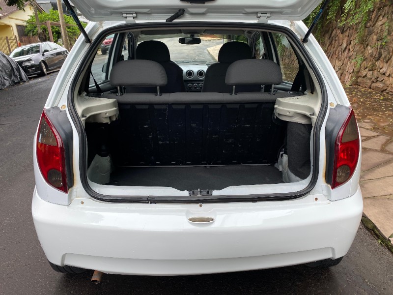 CHEVROLET CELTA LT 1.0 2014/2015 ESTAÇÃO DO CARRO ESTRELA / Carros no Vale