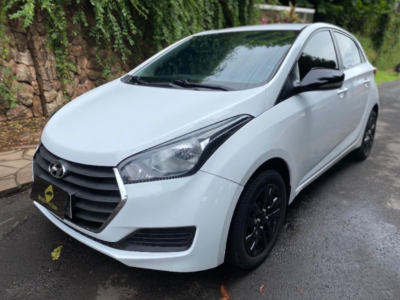 HYUNDAI HB20 1.0 COMFORT 2016/2017 ESTAÇÃO DO CARRO ESTRELA / Carros no Vale