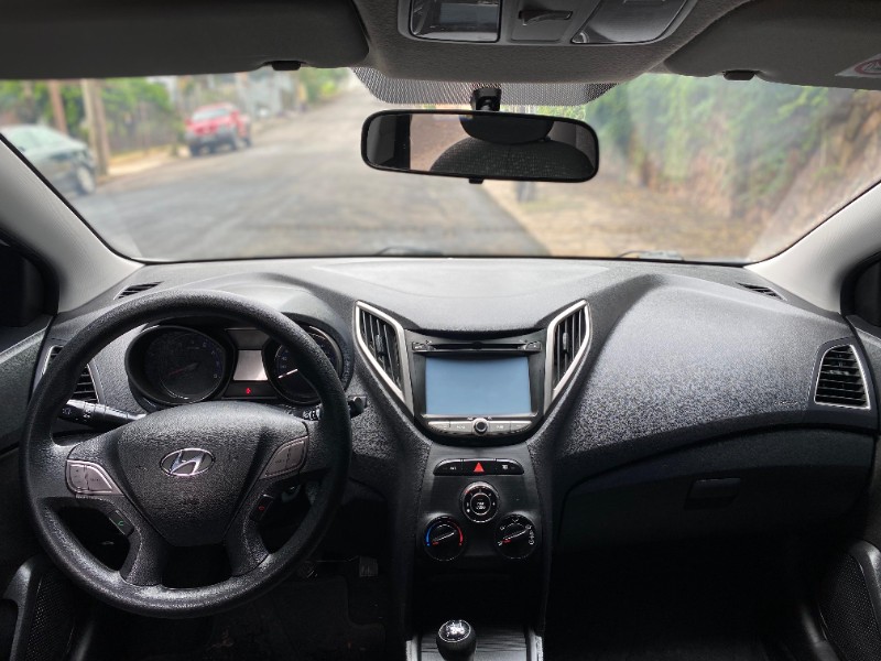 HYUNDAI HB20 1.0 COMFORT 2016/2017 ESTAÇÃO DO CARRO ESTRELA / Carros no Vale