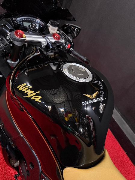 KAWASAKI ZX 10 R NINJA /2011 EXCLUSIVO VEÍCULOS SANTA CRUZ DO SUL / Carros no Vale