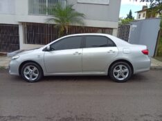 TOYOTA COROLLA 1.8 GLI 2012/2013 ALTERNATIVA VEÍCULOS LAJEADO / Carros no Vale