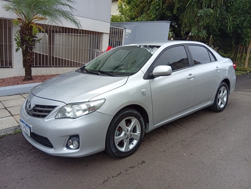 TOYOTA COROLLA 1.8 GLI 2012/2013 ALTERNATIVA VEÍCULOS LAJEADO / Carros no Vale