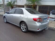 TOYOTA COROLLA 1.8 GLI 2012/2013 ALTERNATIVA VEÍCULOS LAJEADO / Carros no Vale
