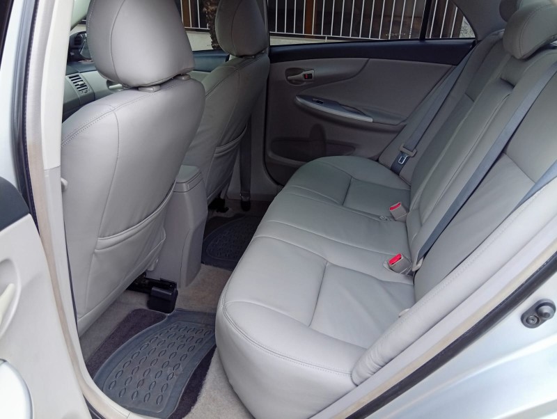 TOYOTA COROLLA 1.8 GLI 2012/2013 ALTERNATIVA VEÍCULOS LAJEADO / Carros no Vale