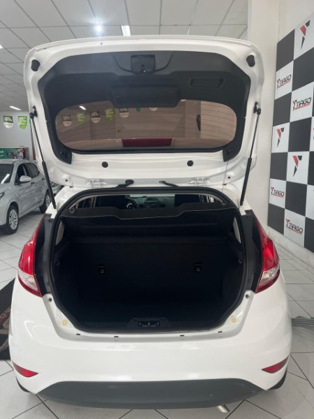 FORD FIESTA 1.5 SE HATCH 16V 2015/2015 TIAGO AUTOMÓVEIS VENÂNCIO AIRES / Carros no Vale