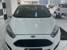 FORD FIESTA 1.5 SE HATCH 16V 2015/2015 TIAGO AUTOMÓVEIS VENÂNCIO AIRES / Carros no Vale