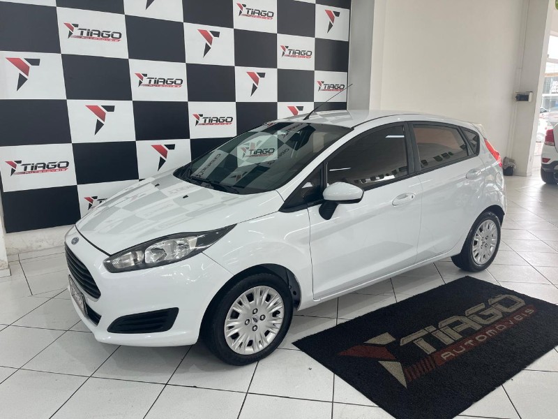 FORD FIESTA 1.5 SE HATCH 16V 2015/2015 TIAGO AUTOMÓVEIS VENÂNCIO AIRES / Carros no Vale
