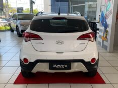 HYUNDAI HB20X 1.6 16V PREMIUM FLEX 4P AUTOMÁTICO 2017/2017 DUARTE VEÍCULOS PORTO ALEGRE / Carros no Vale