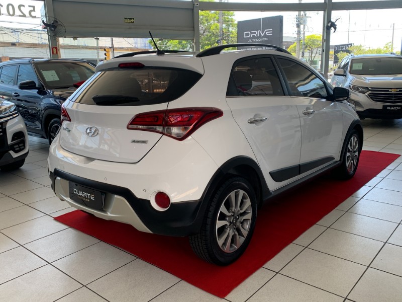 HYUNDAI HB20X 1.6 16V PREMIUM FLEX 4P AUTOMÁTICO 2017/2017 DUARTE VEÍCULOS PORTO ALEGRE / Carros no Vale HYUNDAI HB20X 1.6 16V PREMIUM FLEX 4P AUTOMÁTICO 2017/2017 DUARTE VEÍCULOS PORTO ALEGRE / Carros no Vale