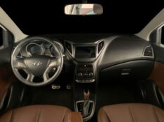 HYUNDAI HB20X 1.6 16V PREMIUM FLEX 4P AUTOMÁTICO 2017/2017 DUARTE VEÍCULOS PORTO ALEGRE / Carros no Vale