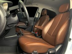 HYUNDAI HB20X 1.6 16V PREMIUM FLEX 4P AUTOMÁTICO 2017/2017 DUARTE VEÍCULOS PORTO ALEGRE / Carros no Vale