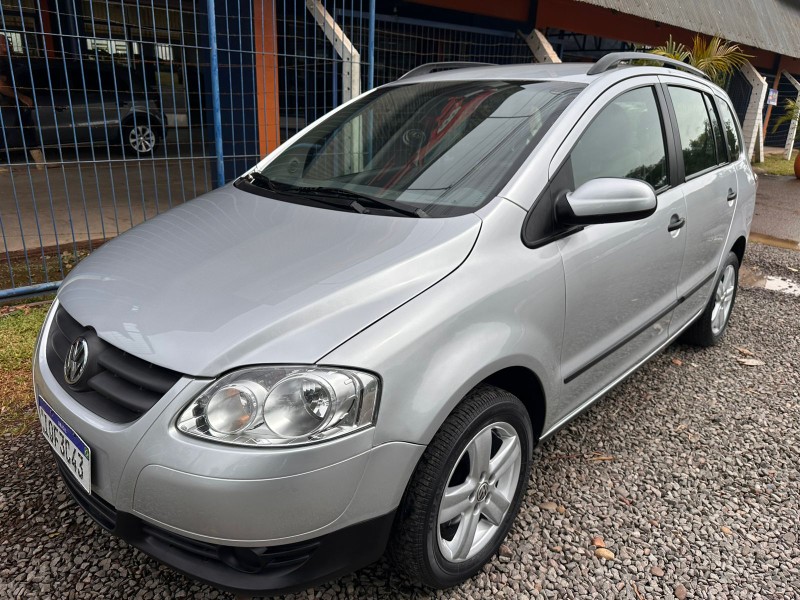 VOLKSWAGEN SPACEFOX ROUTE 1.6MI /2010 MENEGHINI VEÍCULOS ARROIO DO MEIO / Carros no Vale VOLKSWAGEN SPACEFOX ROUTE 1.6MI /2010 MENEGHINI VEÍCULOS ARROIO DO MEIO / Carros no Vale