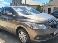 CHEVROLET PRISMA 1.0 MT LT 2013/2013 ADRIANO VEÍCULOS CRUZEIRO DO SUL / Carros no Vale