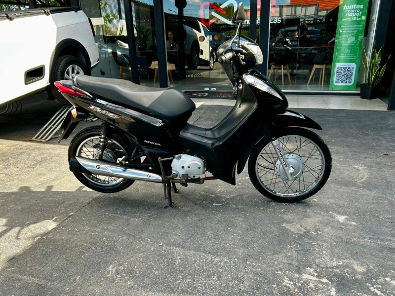 HONDA MOTOS BIZ 125 KS /2011 AR MULTIMARCAS VENÂNCIO AIRES / Carros no Vale