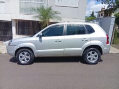 HYUNDAI TUCSON 2.0 GLS 2014/2015 ALTERNATIVA VEÍCULOS LAJEADO / Carros no Vale
