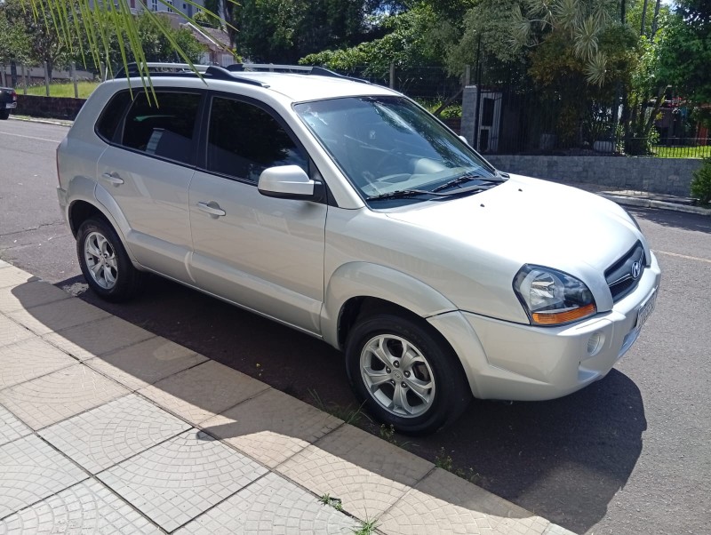 HYUNDAI TUCSON 2.0 GLS 2014/2015 ALTERNATIVA VEÍCULOS LAJEADO / Carros no Vale HYUNDAI TUCSON 2.0 GLS 2014/2015 ALTERNATIVA VEÍCULOS LAJEADO / Carros no Vale