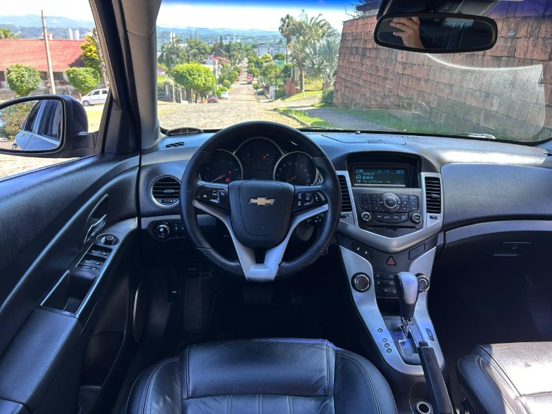 CHEVROLET CRUZE LT 1.8 16V FLEXPOWER 4P AUT. 2012/2012 LS MULTIMARCAS VENÂNCIO AIRES / Carros no Vale CHEVROLET CRUZE LT 1.8 16V FLEXPOWER 4P AUT. 2012/2012 LS MULTIMARCAS VENÂNCIO AIRES / Carros no Vale